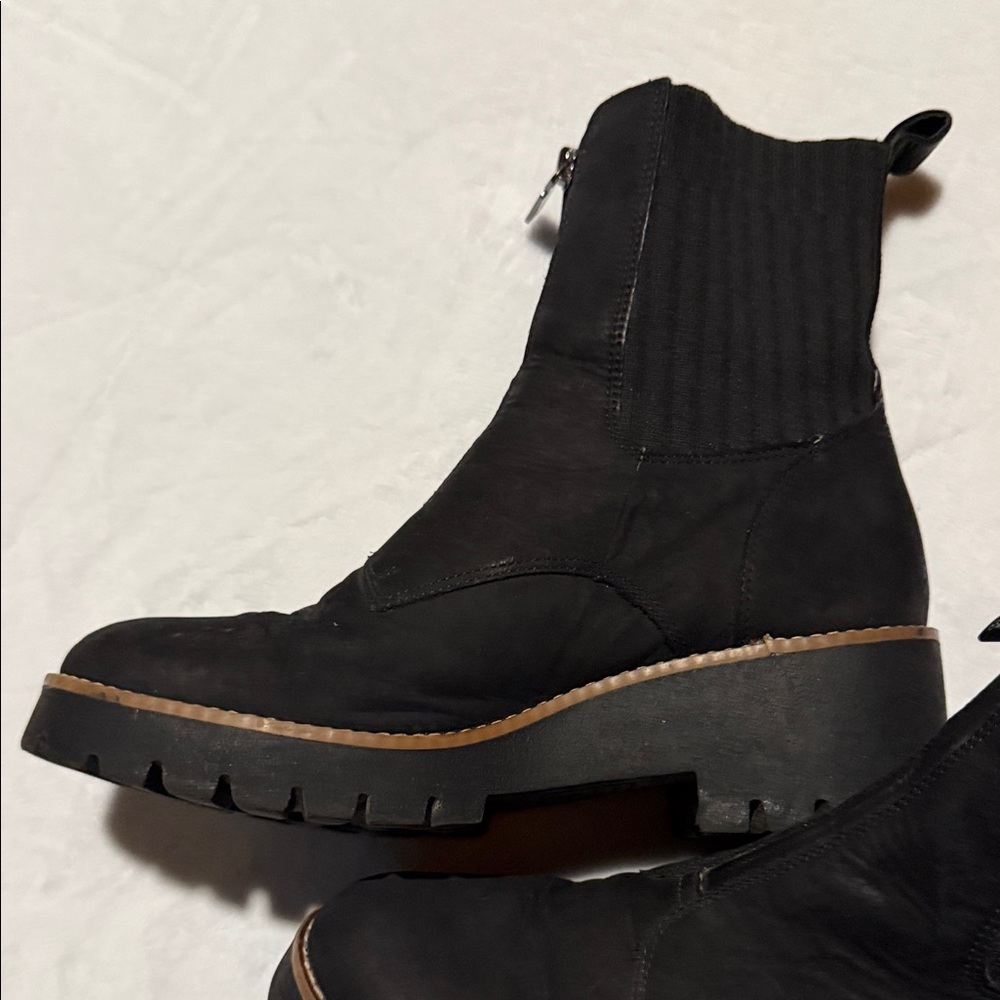 Blondo Black Ankle Booties - Picture 4 of 9